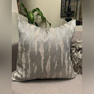 Distressed Metallic Abstract Foil Striped Design
Pillow COVER ONLY
#09162410